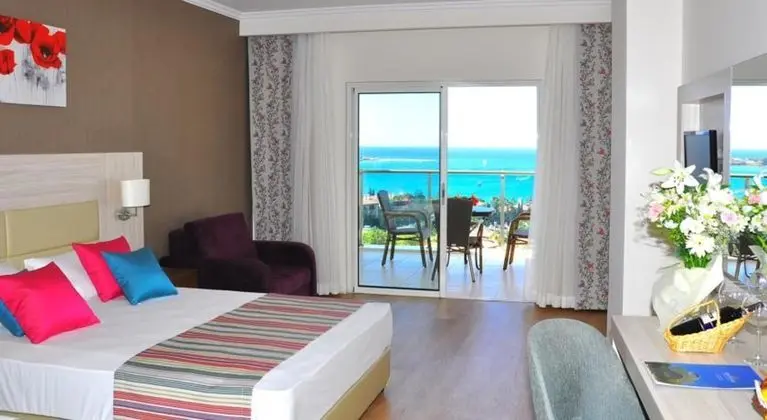 1 Çift ​​kişilik Yatak Deluxe Sea View
