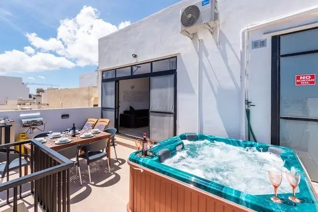 Superior Çatı Katı Süiti (Penthouse), Deniz Manzaralı