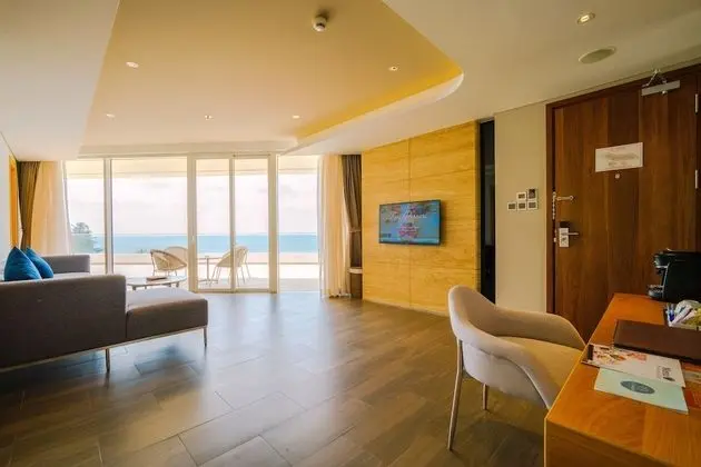 Phu Quoc Suite 2 Bedrooms (40-minute Body Massage for 4)