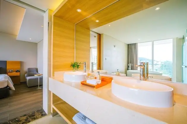 Phu Quoc Suite 2 Bedrooms (40-minute Body Massage for 4)