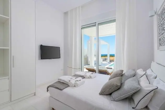 Exclusive Villa, 3 Yatak Odası, Kişiye Özel Havuzlu, Plaj Manzaralı