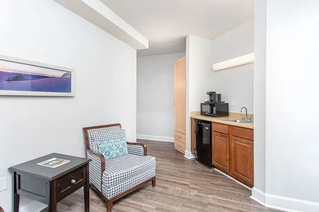 Ground Floor Suite (Pet Friendly)