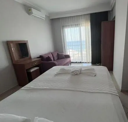 Daire, Deniz Manzaralı, Balkonlu