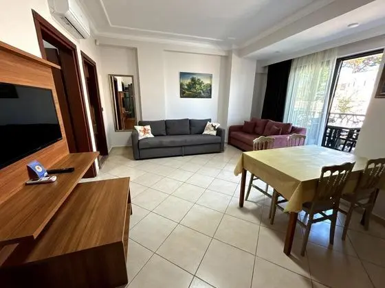 Daire, Kara Manzaralı, Balkonlu