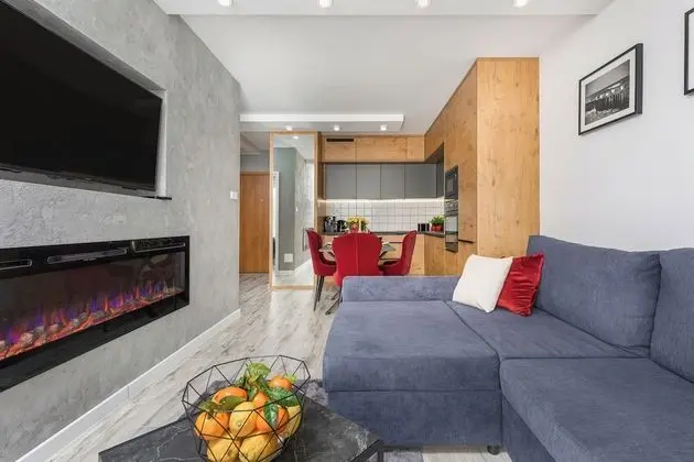 Design Apart Daire, 1 Büyük (Queen) Boy Yatak ve Çekyat