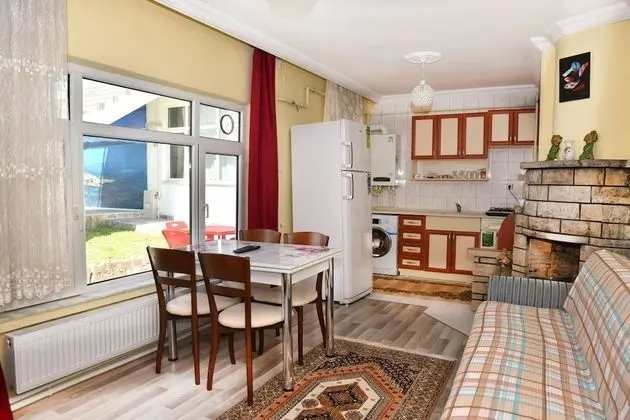 Condo, 3 Bedrooms, Balcony, Sea View