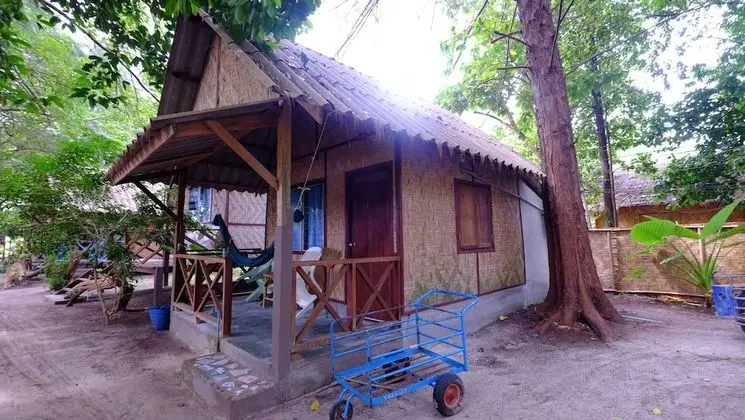 Cottage with Fan