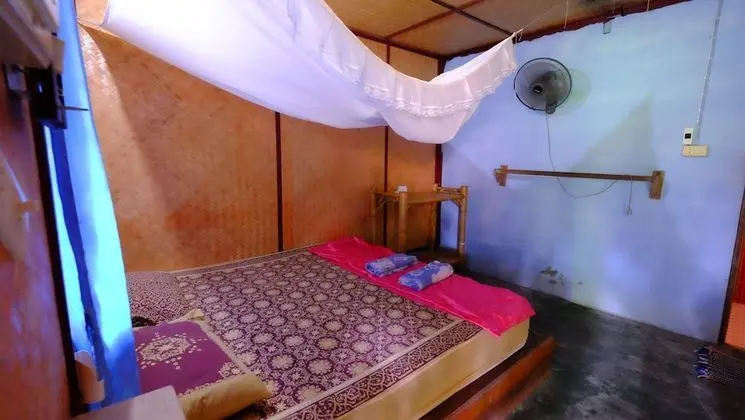 Cottage with Fan