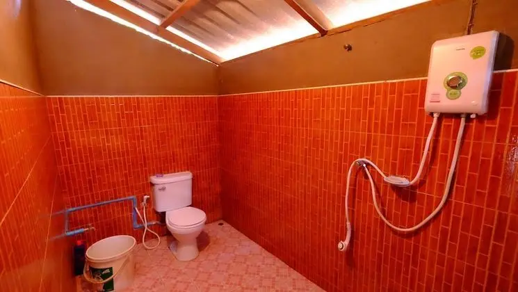 Cottage with Fan