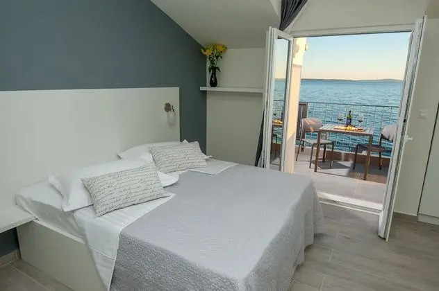 Stüdyo, Deniz Manzaralı (M8)