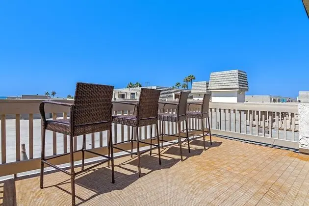Ev, Birden Çok Yatak (Seaside Villa)