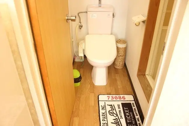 Üç Kişilik Oda (with Shower and Bathtub)