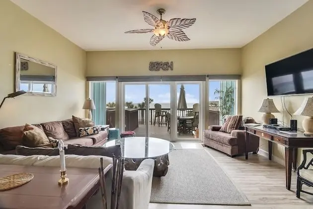 Sıra Ev, 3 Yatak Odası, Balkon, Okyanus Manzaralı