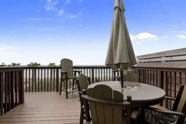 Sıra Ev, 3 Yatak Odası, Balkon, Okyanus Manzaralı