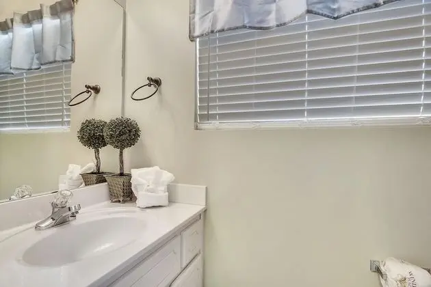 Sıra Ev, 3 Yatak Odası, Balkon, Okyanus Manzaralı