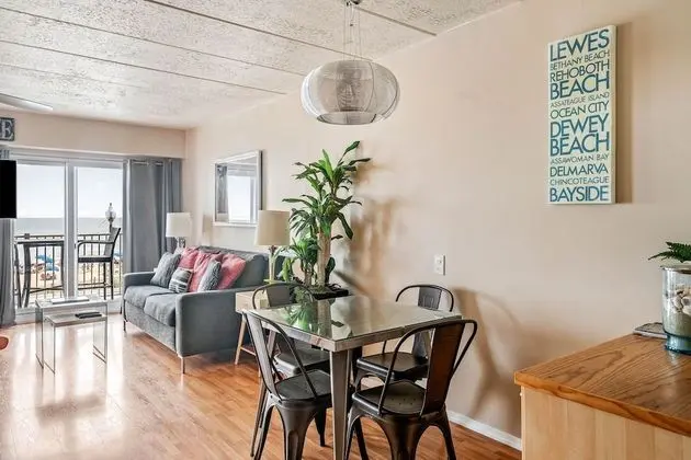 Daire, 1 Büyük (Queen) Boy Yatak ve Çekyat, Balkon, Okyanus Manzaralı