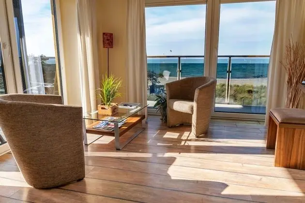 Tek Büyük Yataklı Oda, Balkon, Plaj Manzaralı (Nr. 1)