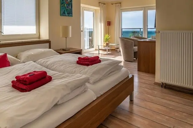 Tek Büyük Yataklı Oda, Balkon, Plaj Manzaralı (Nr. 1)