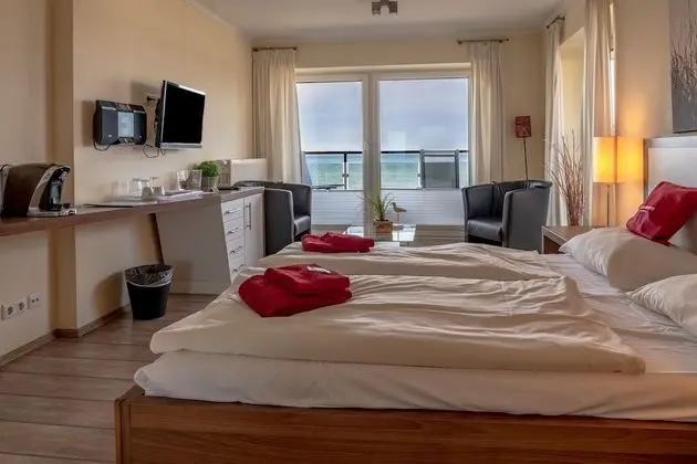 Tek Büyük Yataklı Oda, Balkon, Plaj Manzaralı (Nr. 2)