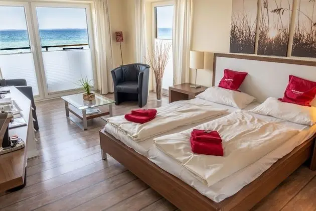 Tek Büyük Yataklı Oda, Balkon, Plaj Manzaralı (Nr. 3)