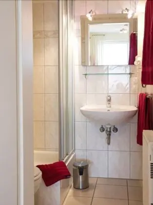 Tek Büyük Yataklı Oda, Balkon, Plaj Manzaralı (Nr. 3)