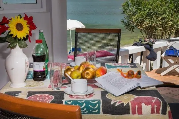 Stüdyo (Studio Apartment with Private Beach a)