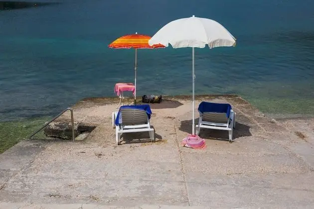 Stüdyo (Studio Apartment with Private Beach a)