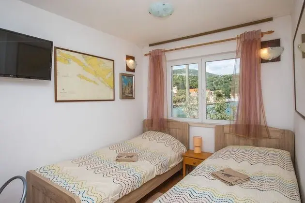Stüdyo (Studio Apartment with Private Beach a)