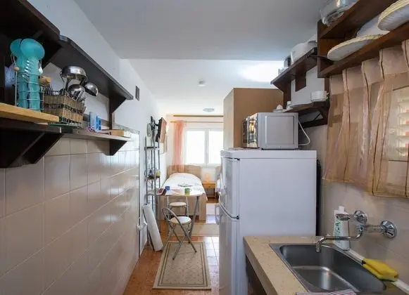 Stüdyo (Studio Apartment with Private Beach a)