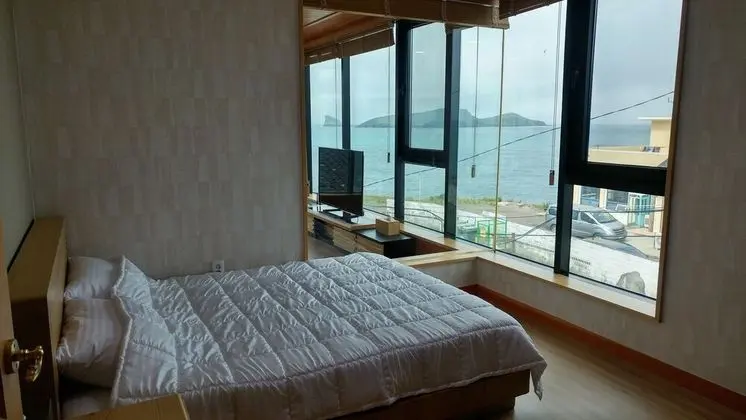 Sea Side View Pension