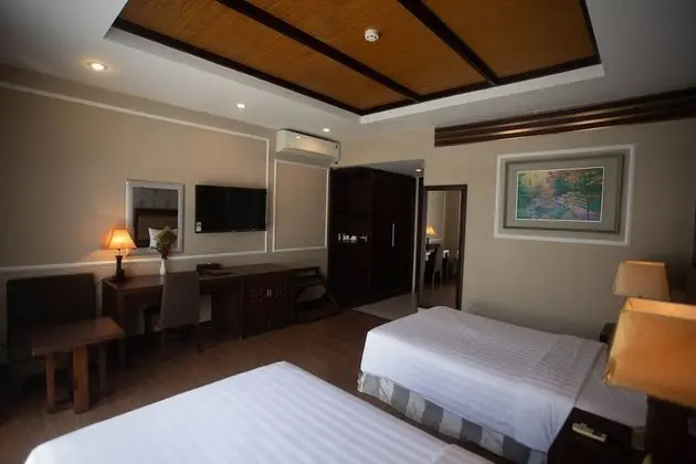 Deluxe İki Ayrı Yataklı Oda, Kısmi Deniz Manzarası (Partial View)