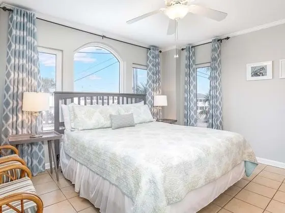 Daire, Birden Çok Yatak, Mutfak, Kısmi Deniz Manzaralı