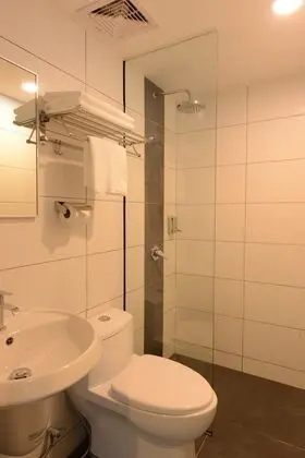Basic Tek Büyük Yataklı Oda