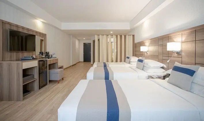 Deluxe Üç Kişilik Oda
