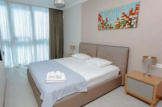 Junior Oda, Şehir Manzaralı