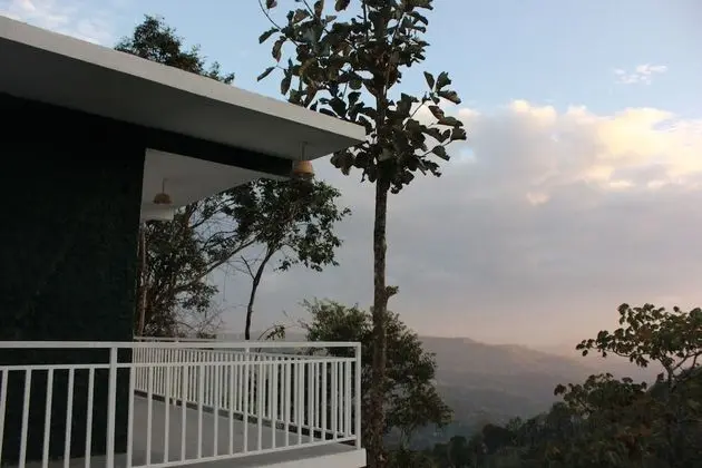 Deluxe Tek Büyük Yataklı Oda, 1 Çift Kişilik Yatak, Vadi Manzaralı (Valley View Room)