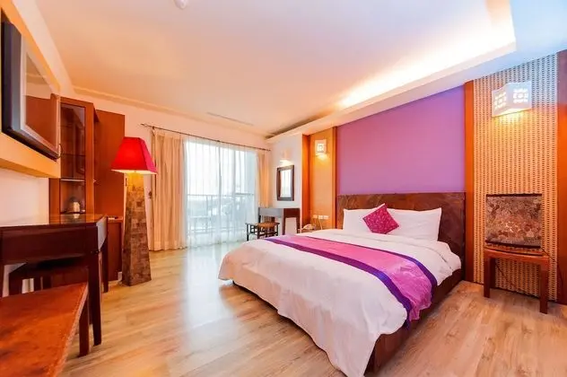 Deluxe Tek Büyük Yataklı Oda