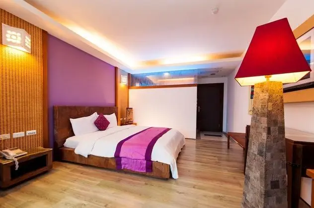 Deluxe Tek Büyük Yataklı Oda
