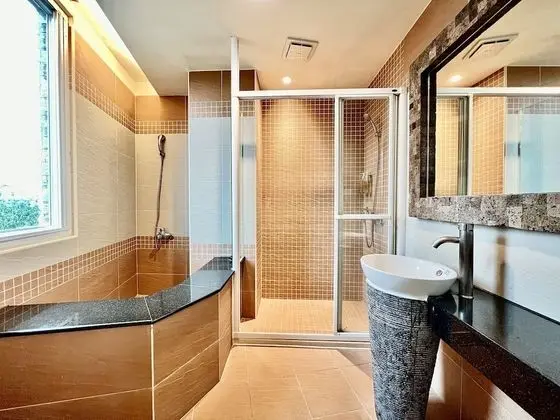 Luxury Tek Büyük Yataklı Oda, 1 En Büyük (King) Boy Yatak, Küvet, Dağ Manzaralı