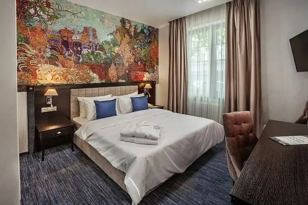 Standard Tek Büyük Yataklı Oda