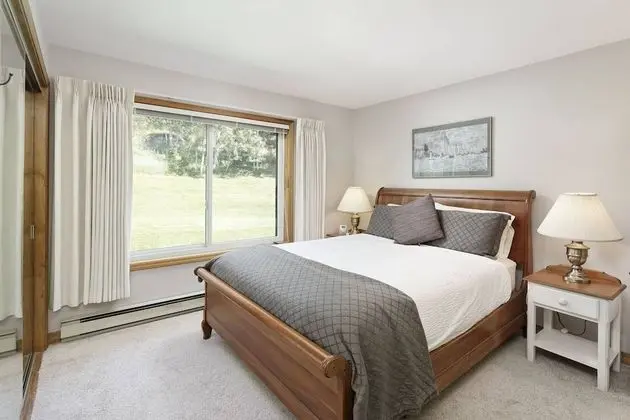 Daire (Seasons Four #172 Two bedroom plus lo)