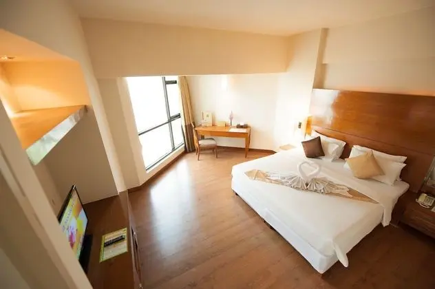 Suite room