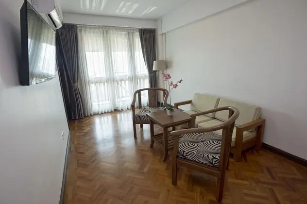 Süit (Embassy)