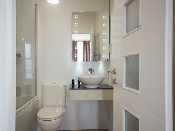 Deluxe Tek Büyük Yataklı Oda, Banyolu/Duşlu, Deniz Manzaralı (Room 1)