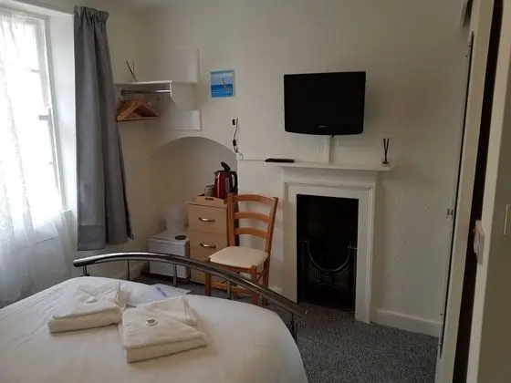 Standard Tek Büyük Yataklı Oda (Room 4)