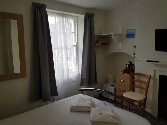 Standard Tek Büyük Yataklı Oda (Room 4)