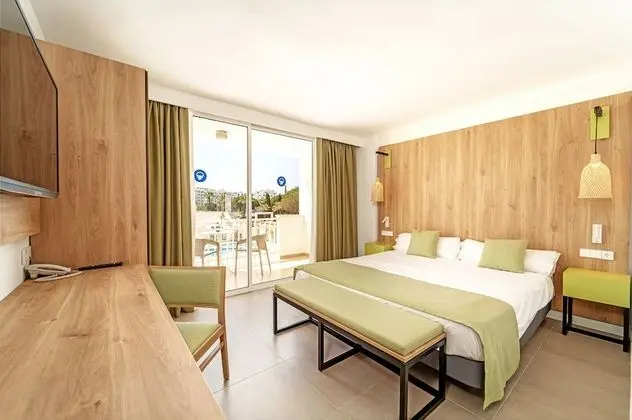 Deluxe Süit, Kısmi Deniz Manzaralı