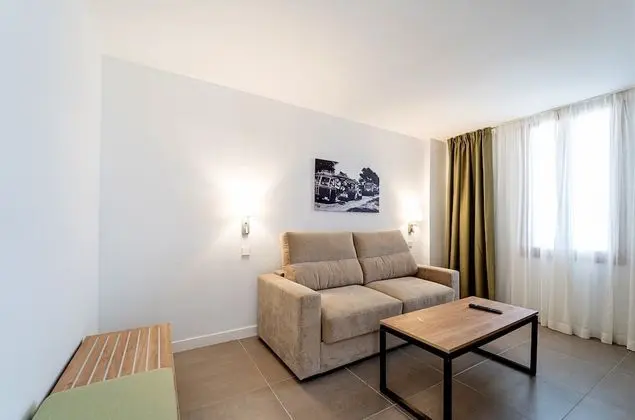 Deluxe Süit, Kısmi Deniz Manzaralı