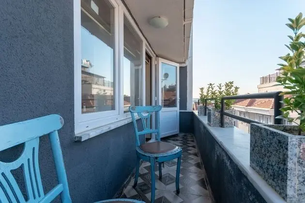 City Tek Büyük Yataklı Oda