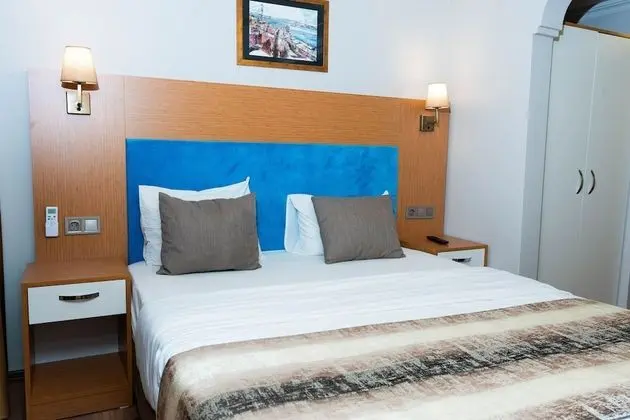 Deluxe Tek Büyük Yataklı Oda, Balkon, Deniz Manzaralı